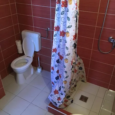 Rt Vendeghaz Guest house