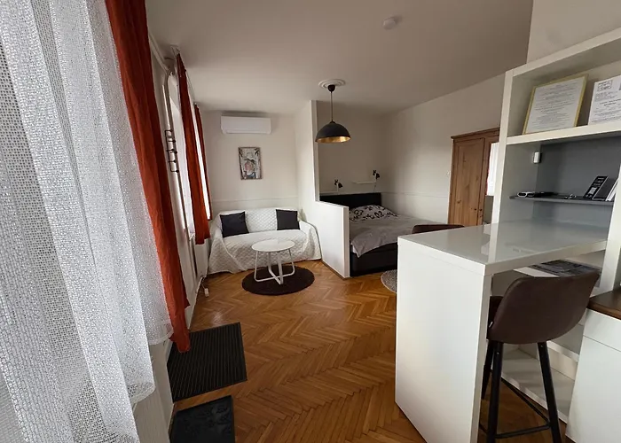 Rthome Vendeghaz Pensjonat Szombathely