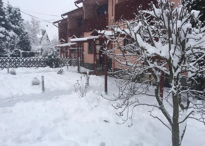 Konukevi Rthome Vendeghaz 3*